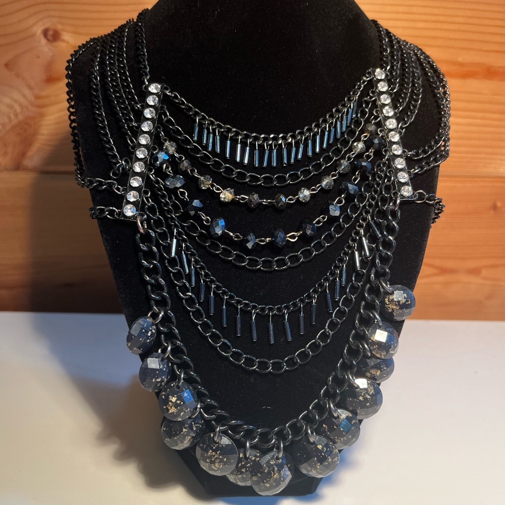 Black waterfall necklace